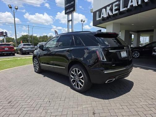 2025 Cadillac XT5 Sport