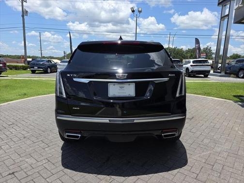 2025 Cadillac XT5 Sport