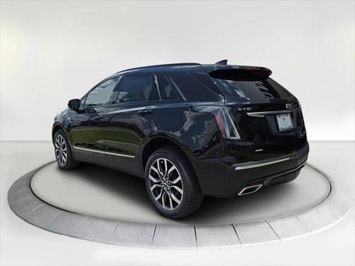 2025 Cadillac XT5 Sport
