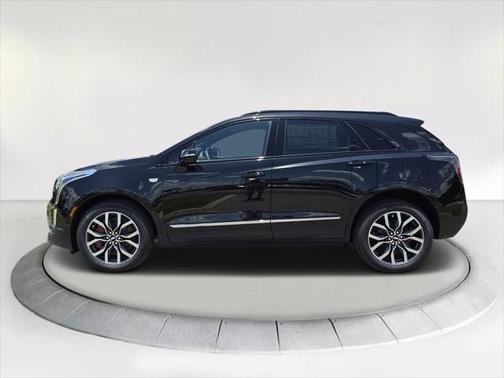2025 Cadillac XT5 Sport