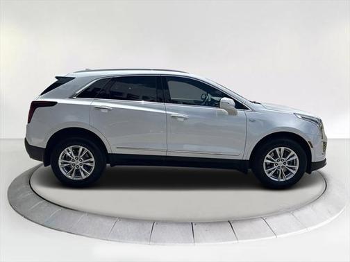 2022 Cadillac XT5 Luxury