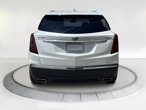 2022 Cadillac XT5 Luxury