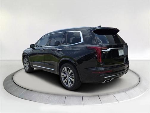 2025 Cadillac XT6 Premium Luxury FWD