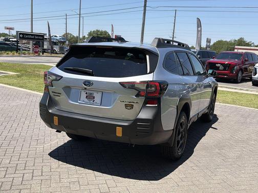 Ice Silver Metallic 2025 Subaru Outback Wilderness