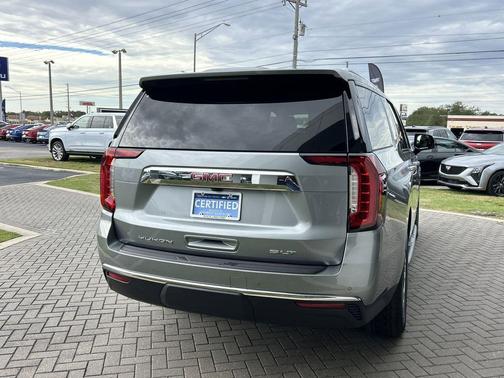 2024 GMC Yukon XL SLT