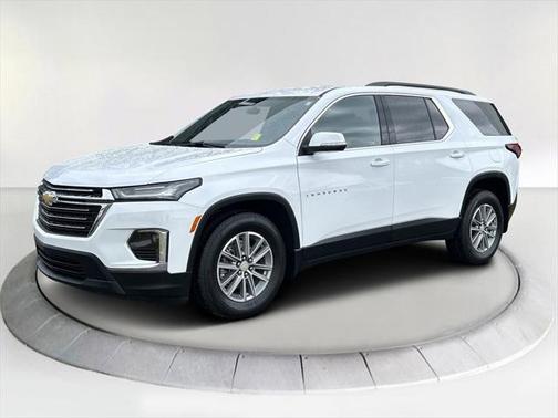 2022 Chevrolet Traverse LT Leather