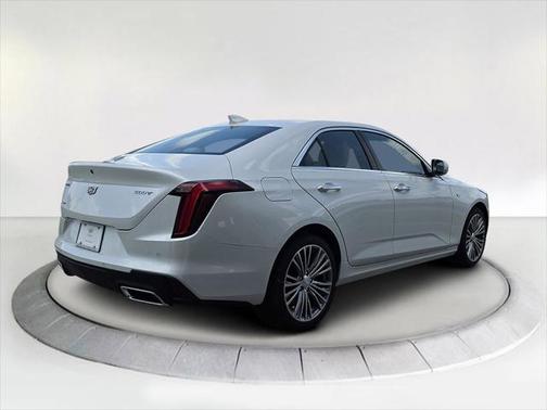 2025 Cadillac CT4 Premium Luxury RWD