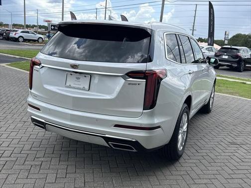 2025 Cadillac XT6 Luxury AWD