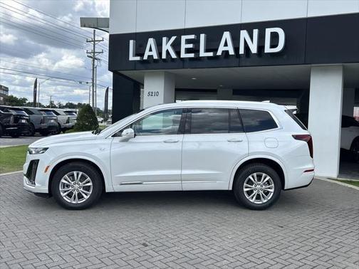 2025 Cadillac XT6 Luxury AWD