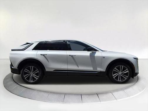 2025 Cadillac LYRIQ Luxury w/1SC