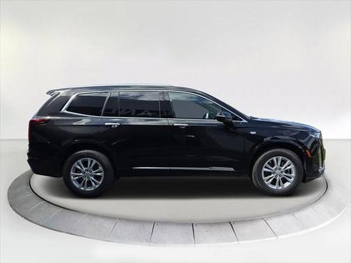2025 Cadillac XT6 Luxury FWD