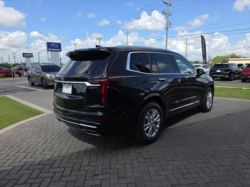 2025 Cadillac XT6 Luxury FWD
