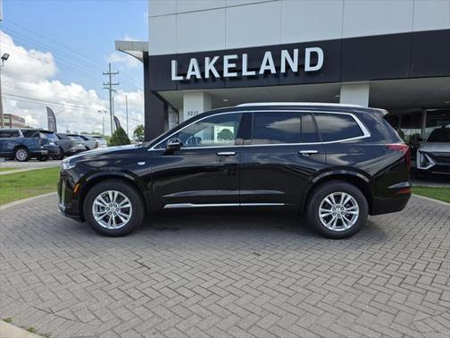 2025 Cadillac XT6 Luxury FWD