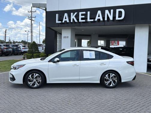 Crystal White Pearl 2025 Subaru Legacy Premium