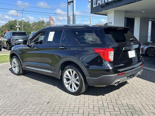 2022 Ford Explorer Platinum