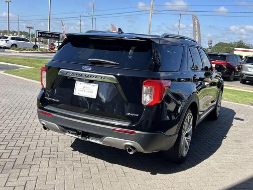 2022 Ford Explorer Platinum