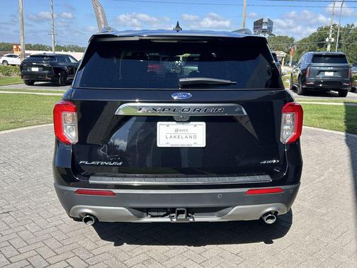 2022 Ford Explorer Platinum