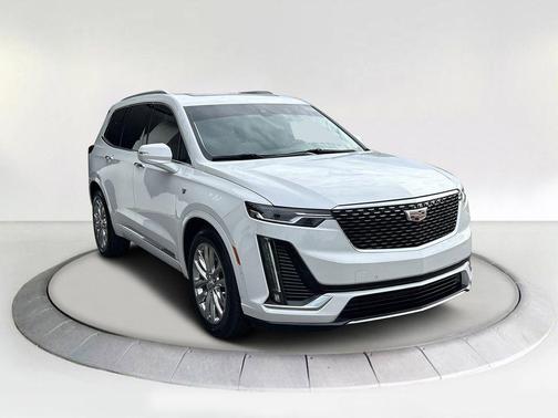 2023 Cadillac XT6 Premium Luxury FWD
