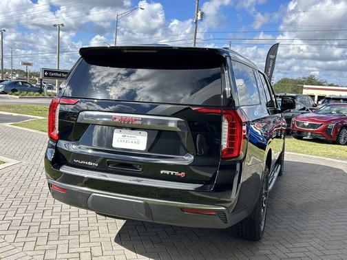 2024 GMC Yukon XL AT4