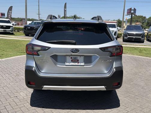Ice Silver Metallic 2024 Subaru Outback Limited
