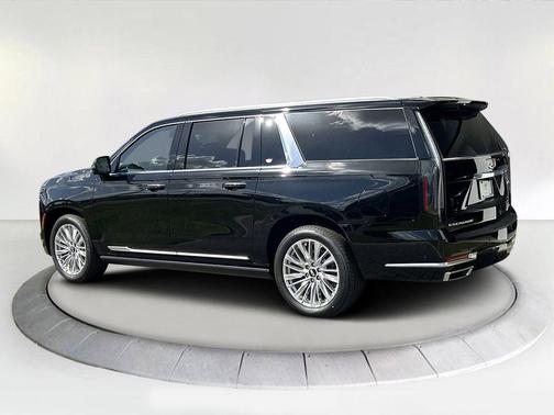 2026 Cadillac Escalade ESV Luxury