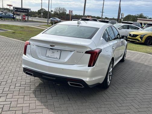 2022 Cadillac CT5 Premium Luxury