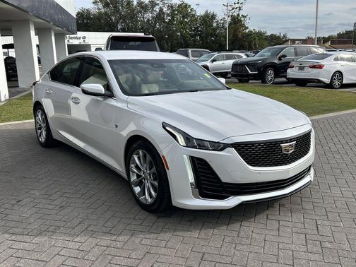 2022 Cadillac CT5 Premium Luxury