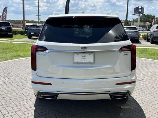 2025 Cadillac XT6 Premium Luxury FWD