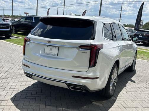 2025 Cadillac XT6 Premium Luxury FWD