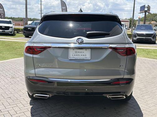 Moonstone Gray Metallic 2024 Buick Enclave Essence AWD