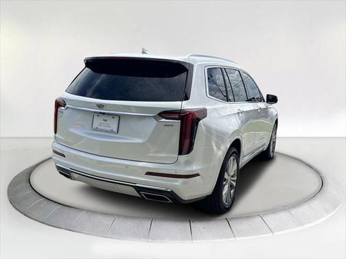 2023 Cadillac XT6 Premium Luxury FWD