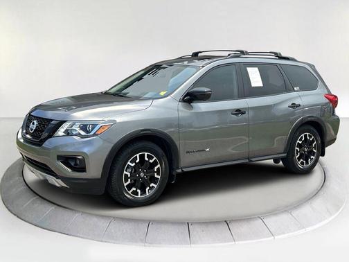 2020 Nissan Pathfinder SL 2WD