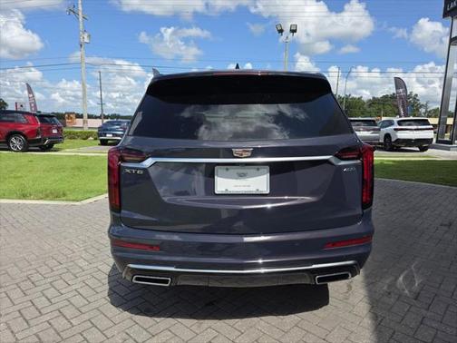 2025 Cadillac XT6 Premium Luxury FWD