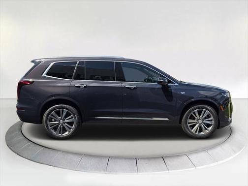 2025 Cadillac XT6 Premium Luxury FWD