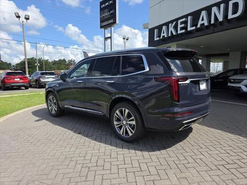 2025 Cadillac XT6 Premium Luxury FWD