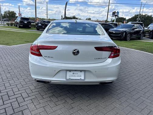 2017 Buick LaCrosse Essence