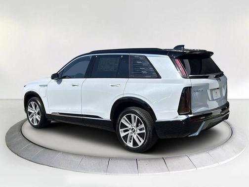 2026 Cadillac VISTIQ Luxury