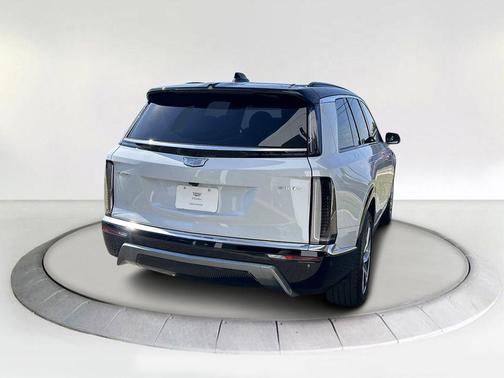 2026 Cadillac VISTIQ Luxury