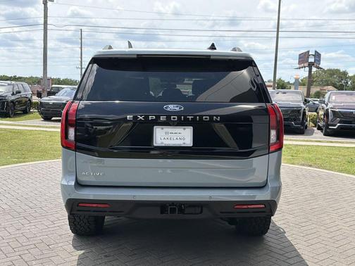 Gray Metallic 2025 Ford Expedition Active