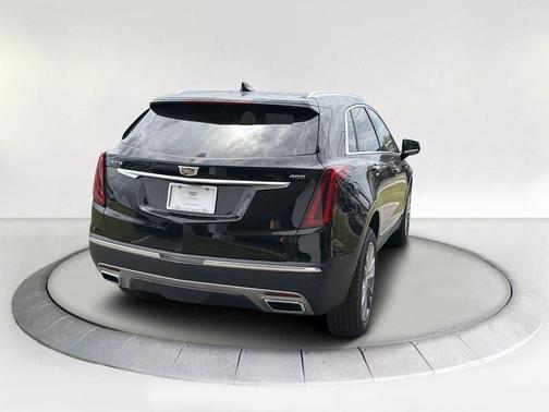 Black Metallic 2026 Cadillac XT5 Premium Luxury