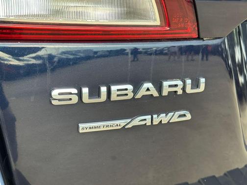 Dark Blue 2018 Subaru Outback 2.5i Premium