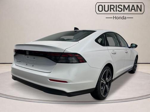 Platinum White Pearl 2026 Honda Accord SE