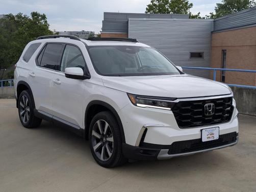 2023 Honda Pilot Touring