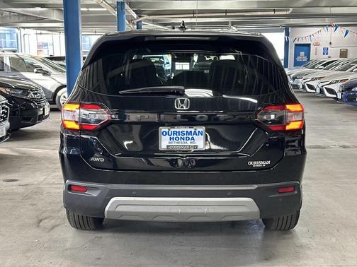 2023 Honda Pilot EX-L 8-Passenger