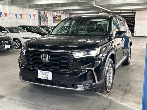 2023 Honda Pilot EX-L 8-Passenger