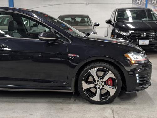 2016 Volkswagen Golf GTI SE