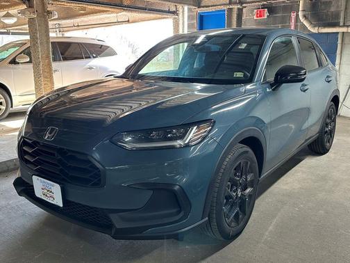 Green 2025 Honda HR-V Sport