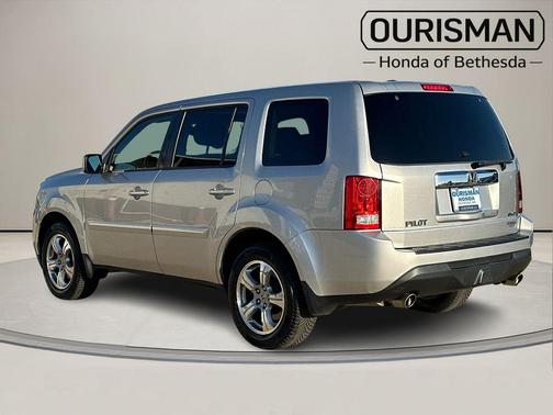 Silver 2015 Honda Pilot EX-L
