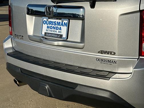 Silver 2015 Honda Pilot EX-L