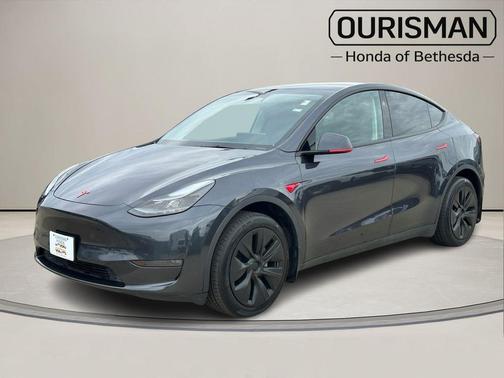 Gray 2024 Tesla Model Y Long Range